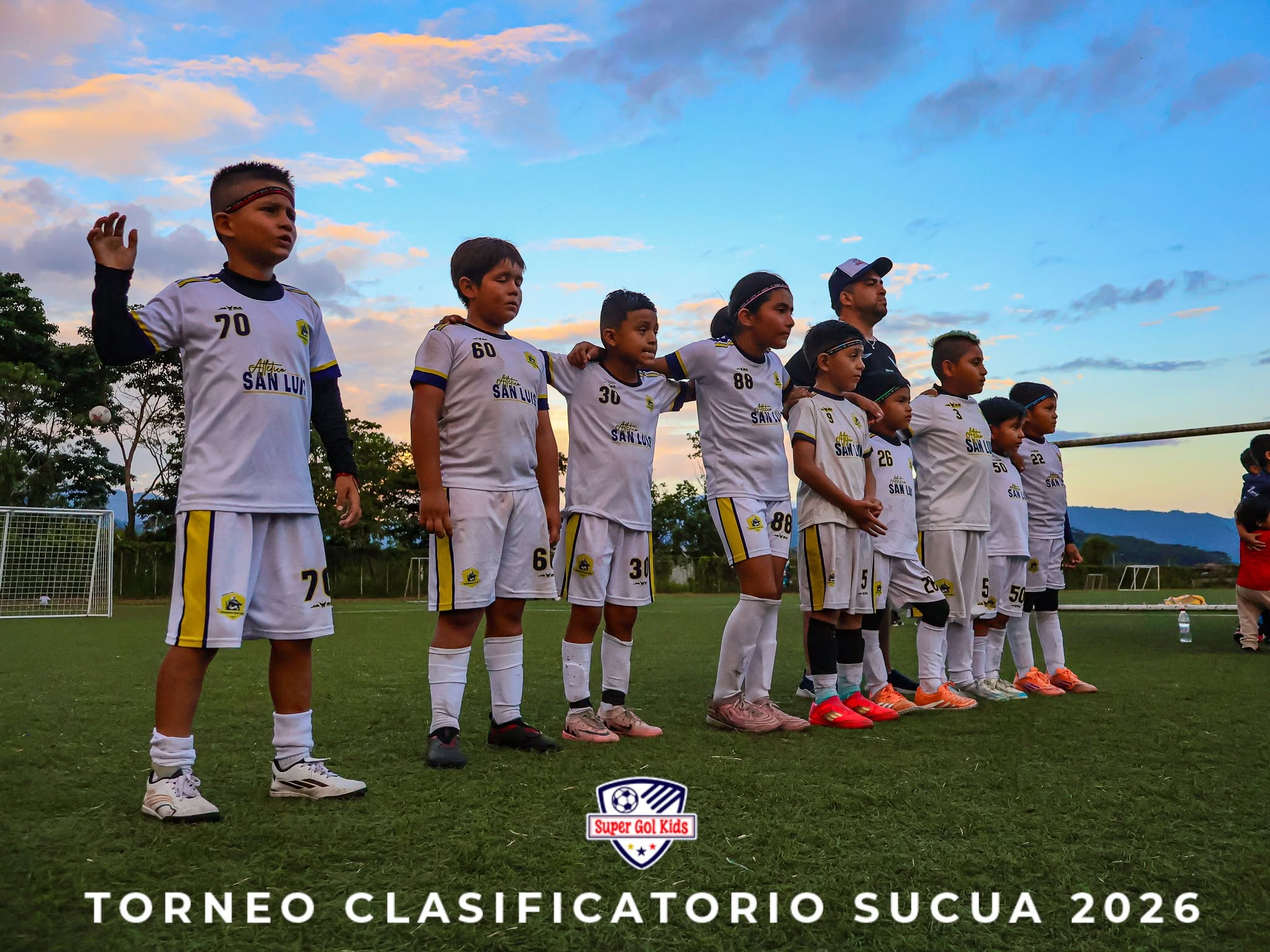 Formacion del equipo antes del partido - Torneo Clasificatorio Sucua 2026